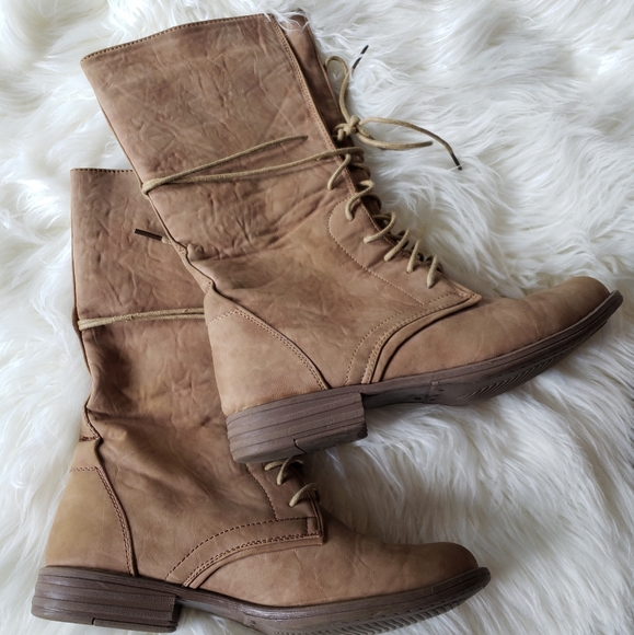 Wanted Jones Wrap-around Lace-Up Boots - Picture 3 of 9